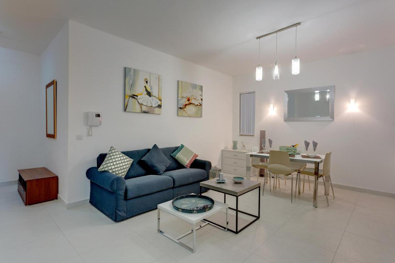 Modern Apartment In The Best Location, Perfect For Families Sliema Exteriör bild