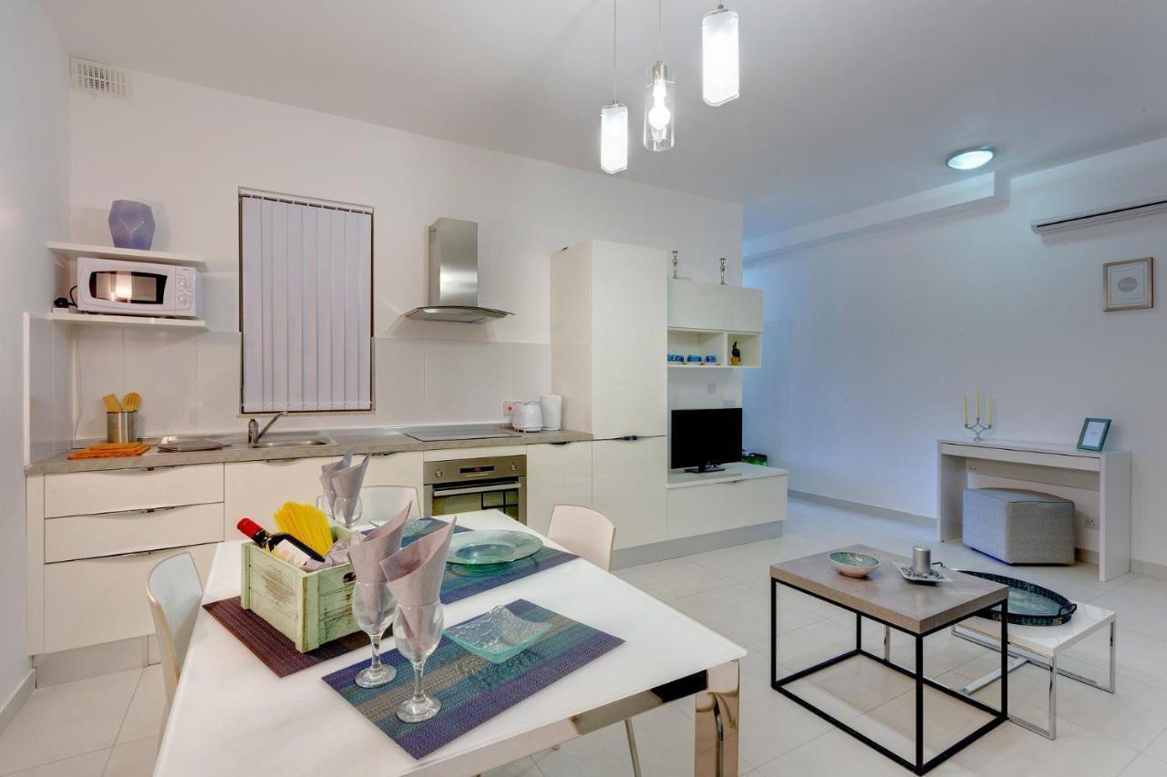 Modern Apartment In The Best Location, Perfect For Families Sliema Exteriör bild