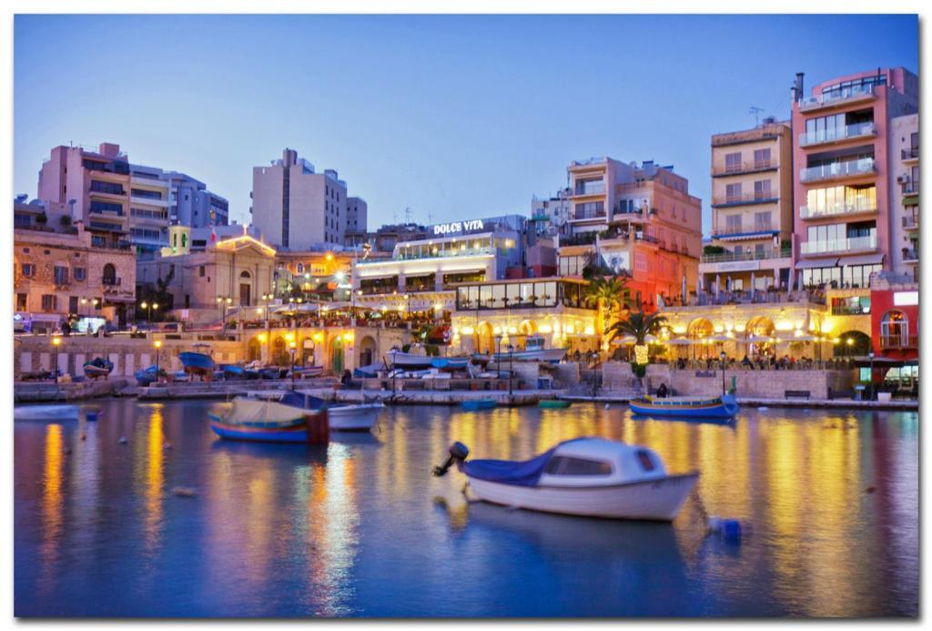 Modern Apartment In The Best Location, Perfect For Families Sliema Exteriör bild